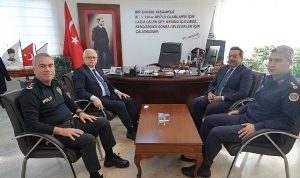 Burhaniye’de Ziyaretler ve İş Birliği Vurgusu: Yetkili Makamlar Bir Araya Geldi