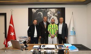 Edremitspor Orta Sahasını Sağlama Aldı