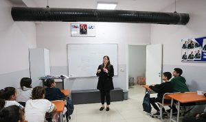 Gediz Etüt Merkezi: Buca’da Ücretsiz Kurslarla Erişilebilir Eğitim Işığı