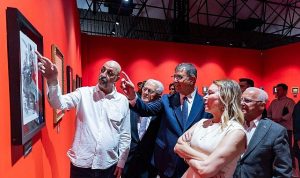 İEF Süresince İzmir’de Refik Anadol ve Atatürk Sergilerinin Uzun Soluklu Ziyareti