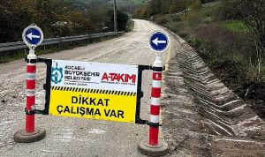 Kandıra’daki Yağmur Suyu Kanalı Temizliğiyle Yol Güvenliği Artırılıyor