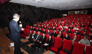 Kemer’de Eğitim Seferberliği: Ahmet Erkal Destek Eğitim Kursu’nda Atatürk ve Cumhuriyet Semineri