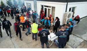 Kış Öncesi Moral Dolu Buluşma: Ekipler Solaklar Şantiyesinde Ekmek Arası Balık Keyfi