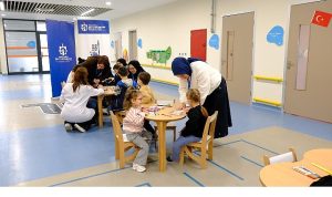 Kocaeli’de Dünya Engelliler Günü özel atölye: Çocuklar el becerilerini sergiledi