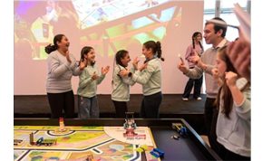 STEAM Club: Kız Çocukları İçin Mühendislik Programı Final Rüzgarıyla Tamamlandı