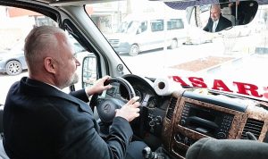Asarlık-Menemen Dolmuşları Hastane Güzergahında: Tek Ulaşım, Tek Dolmuşla Hasta ve Yakınlarına Kolaylık