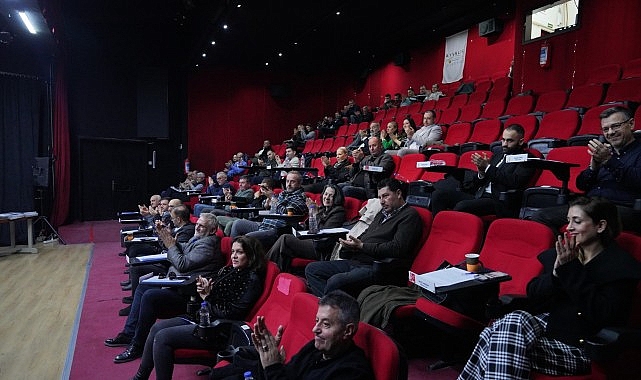 Ayvalık Belediye Meclisi Ocak 2026 Toplantısı: Yeni Dönem Başladı ve Denetim Kurulu Seçimleri Yapıldı