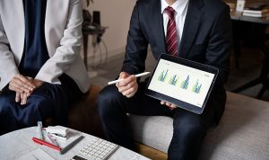 Güven ve Hızın Ötesinde: Finansal Deneyimde Denetilebilir Omnichannel Deneyim Orkestrasyonu