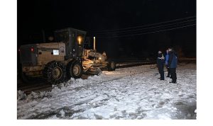 Kahramankazan’da Kar Mesaisi: Ekipler 24 Saat Sahada, Yollar Açıık