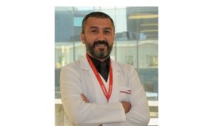 Kış Mevsiminde Düşmeleri Önlemenin Pratik Rehberi: Karla Kaplı Zemlerde Güvende Kalın