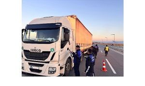 Yılbaşı Öncesi Denetimler Artırıldı: Market, Pazar ve Yol Güvenliği Öncelikte