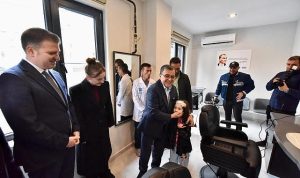 ALTIEYLÜL BELEDİYESİ’NDEN EMEKLİLERE “HALK BERBERİ” HİZMETİ
