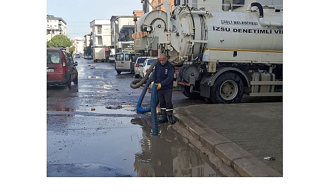 Çiğli’de Fırtına ve Sağanak Sonrası Hızlı Müdahale: Ekipler Anında Sahada