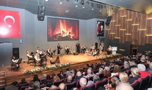 Dikili’de Grup Mihman ve Semah Ekibiyle Coşkulu Akustik Gece