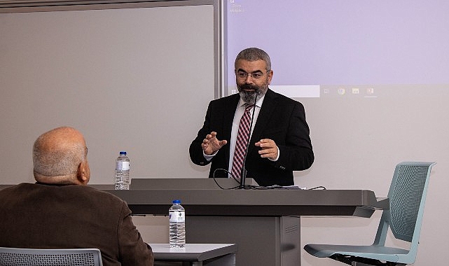 Sanal Kumar Bağımlılığı: Dijital Dönüşümün Karşılaştığı Yeni Toplumsal Riskler