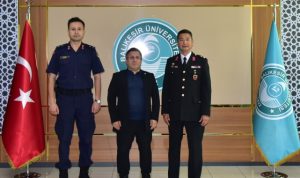 Altıeylül İlçe Jandarma Komutanı Binbaşı Seyhun’dan Rektör Oğurlu’ya Ziyaret
