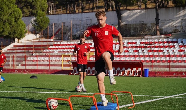 Ayvalık Belediye Başkanı Mesut Ergin, Ayvalıkgücü Belediyespor ile Yeni Sezon İçin Bir Araya Geldi