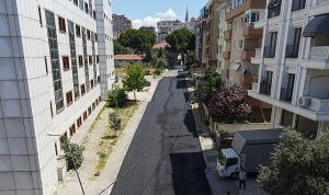 Bağlarbaşı Mahallesi: Maltepe’de Sıcak Asfalt Çalışmaları Sürüyor