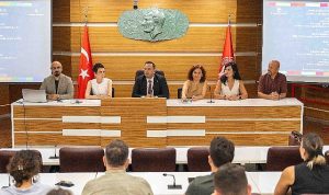Bornova’da Sürdürülebilirlik İçin Başlatılan Yeşil Yakalı Yürütücü Programı