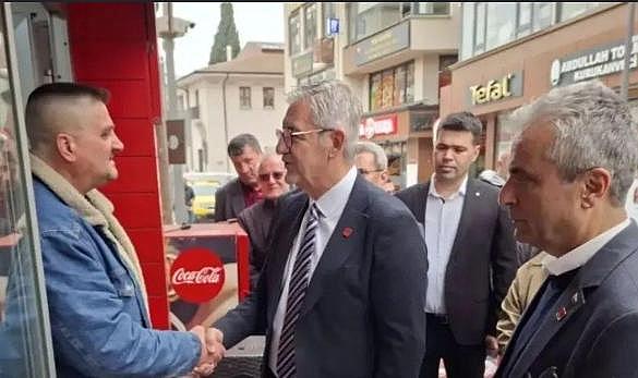 CHP Balıkesir Örgütü Tam Kadro İstifa Ediyor: 20 İlçe Başkanı Yeni Partiye Geçiyor