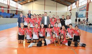 Dikili’de 15 Yaş Altı Plaj Voleybolu Turnuvası Heyecanı Başlıyor
