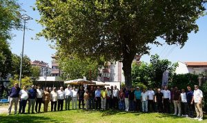 Edremit’te Gazetecilerle Buluşma ve Meslek Onur Ödülü Töreni