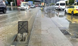 İstanbul’da Kuvvetli Sağanakta AKOM ve İBB Hazırda: Sahada 5.726 Personel, 2.035 Araçla Müdahale