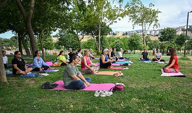 Kadın Buluşmalarıyla Doğayla İç İçe Meditasyon ve Yoga Deneyimi