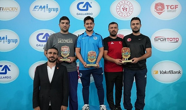 Kartepe Belediyespor Güreş Takımı Ankara’da Türkiye Üçüncüsü Büyüklüğünde Gurur Yaşattı