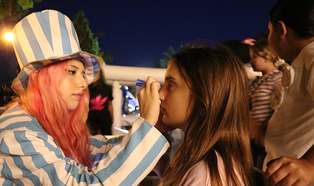 Manisa ve Gördes İş Birliğiyle Gerçekleşen Büyükşehir Çocuk Şenliği Gördes’te