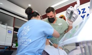 Mobil Ağız ve Diş Sağlığı Klinikleri Aydın’da Vatandaşlarla Buluştu