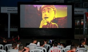 Osmangazi’de Yaz Film Gösterimleri: Mahallelerde Açık Hava Sinema Coşkusu