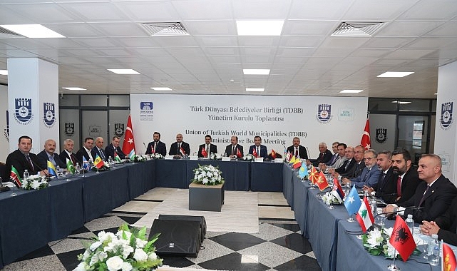 Karaman’da Türk Dünyası Şöleni 8. Kez Coşkuyla Sona Erdi: Kültür, Sanat ve İş Birliği Gecesi
